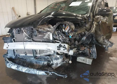 2019 Toyota Highlander Le Plus from USA, damaged, VIN 5TDBZRFH3KS933004